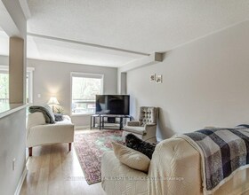 331 Ravineview Way, Halton, ON , MLS #W13117948 , Image - 1