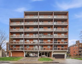 30 Summit Avenue, Hamilton, ON , MLS #X13118334 , Image - 1