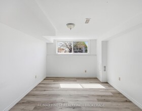 882 BEACONHILL Court, Frontenac, ON , MLS #X13122370 , Image - 1
