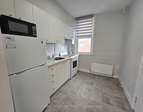437 Spadina Avenue, Toronto, ON , MLS #C13124620 , Image - 1