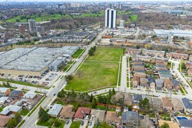 50-60 Oak Street, Toronto, ON