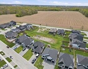 31 Briscoe Crescent, Middlesex, ON , MLS #X13133858 , Image - 1