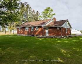 522 ELLIS Avenue, Brant, ON , MLS #X13135400 , Image - 1