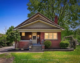 392 Queenston Street, Niagara, ON , MLS #X13138566 , Image - 1