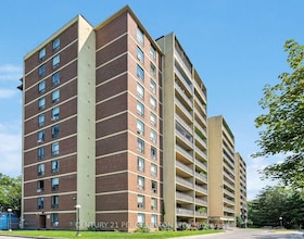 15 London Green Court, Toronto, ON