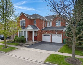 27 Glazebrook Crescent, Waterloo, ON , MLS #X13148834 , Image - 1