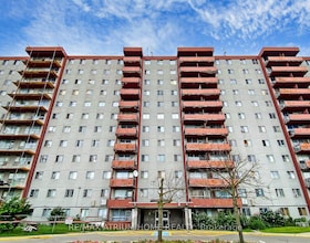 100 Lotherton Pathway, Toronto, ON