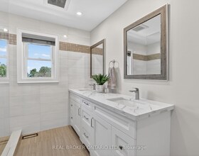 22213 Catering Road, York, ON , MLS #N13154290 , Image - 1