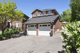 82 Philosophers Trail, Peel, ON , MLS #W13157396 , Image - 1