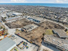 10 Chisholm Court, Durham, ON , MLS #E13170602 , Image - 1