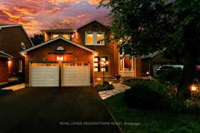 3170 Plum Tree Crescent, Peel, ON , MLS #W13172326 , Image - 1