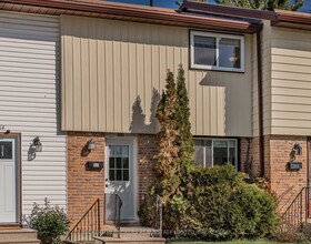316 Forsyth Street, Leeds and Grenvi, ON , MLS #X13201104 , Image - 1