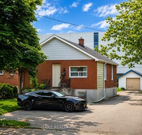 165 Thirtieth Street, Toronto, ON