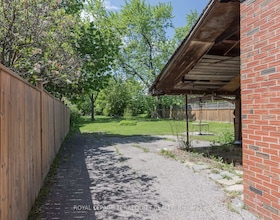 3056 Parkerhill Road, Peel, ON , MLS #W13211258 , Image - 1