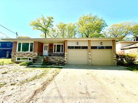 86 Twyn Rivers Drive, Durham, ON , MLS #E13211700 , Image - 1