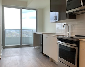 180 Fairview Mall Drive, Toronto, ON , MLS #C13214686 , Image - 1