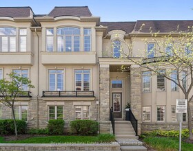 4135 Shipp Drive NE, Peel, ON , MLS #W13218440 , Image - 1