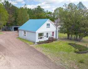 2185 Petawawa Boulevard, Renfrew, ON , MLS #X13218482 , Image - 1
