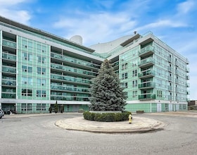 60 Fairfax Crescent, Toronto, ON