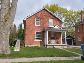 12 Mercer Street, Perth, ON