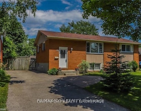 12 Garland Crescent, Middlesex, ON , MLS #X13223706 , Image - 1