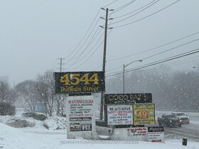 4544 Dufferin Street, Toronto, ON