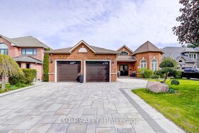 585 Holgate Circle, York, ON , MLS #N13226130 , Image - 1