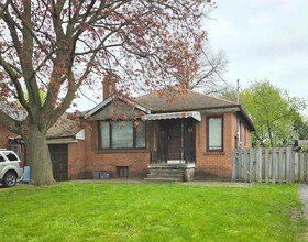 14 NORTHGLEN Avenue, Toronto, ON