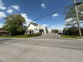 1195 Michael Street, Ottawa, ON