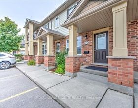 3320 Meadowgate Boulevard, Middlesex, ON , MLS #X13563400 , Image - 1