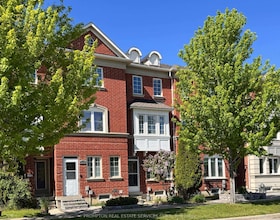 2516 Bur Oak Avenue, York, ON , MLS #N13238054 , Image - 1