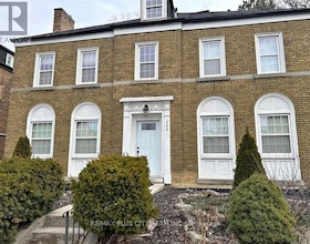 1745 Bathurst Street, Toronto, ON