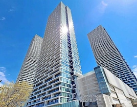 898 PORTAGE Parkway, York, ON