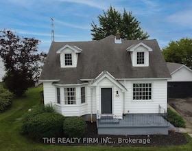 18378 Erie Shore Drive, Chatham-Kent, ON , MLS #X13413178 , Image - 1