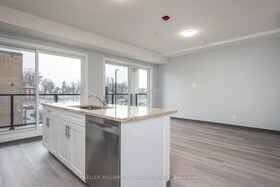 10 Queen Street, Elgin, ON , MLS #X13417254 , Image - 1