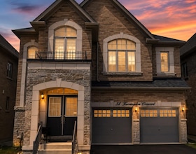 54 Farringdon Crescent, Peel, ON