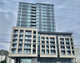 86 Dundas Street E, Peel, ON