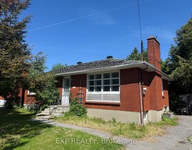 135 OAKRIDGE Boulevard, Ottawa, ON , MLS #X13419738 , Image - 1