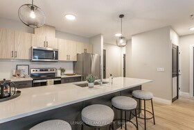 1405 Stackhouse Avenue, Middlesex, ON , MLS #X13421378 , Image - 1