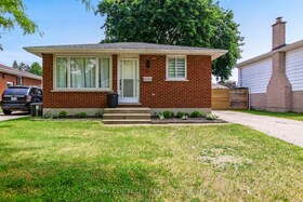91 Moore Avenue, Elgin, ON , MLS #X13424998 , Image - 1