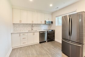 21 Robinglade Drive, Toronto, ON , MLS #W13427134 , Image - 1