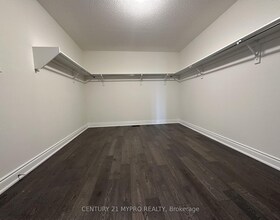 401 Seaview Heights, York, ON , MLS #N13428792 , Image - 1