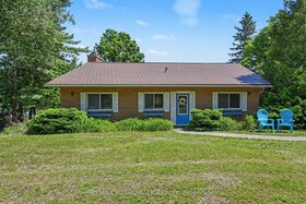 126 Lakeshore Road, Lanark, ON , MLS #X13431142 , Image - 1