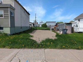 833 MCINTOSH Street, Thunder Bay, ON