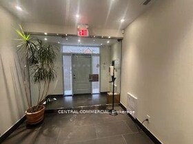 30 Wertheim Court, York, ON
