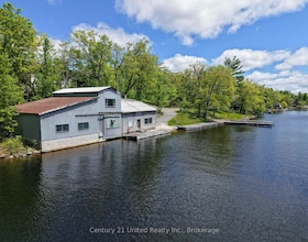 832 Northey's Bay Road, Peterborough, ON , MLS #X13441742 , Image - 1
