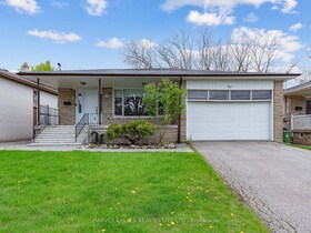 16 Terrydale Drive, Toronto, ON , MLS #C13675134 , Image - 1