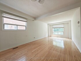 205 Risebrough Circuit, York, ON , MLS #N13450904 , Image - 1