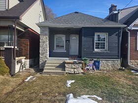 116 Barons Avenue N, Hamilton, ON