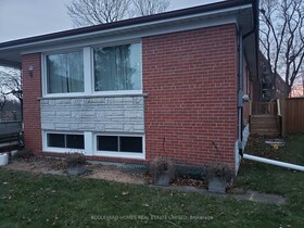 4 Appletree Court, Toronto, ON , MLS #W13460360 , Image - 1